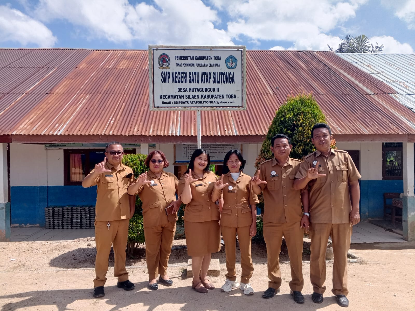 Perpustakaan SMP Negeri Satu Atap Silitonga